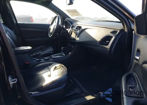 2012 Chrysler 200 Limited z USA, uszkodzony, nr VIN 1C3CCBCG7CN263929